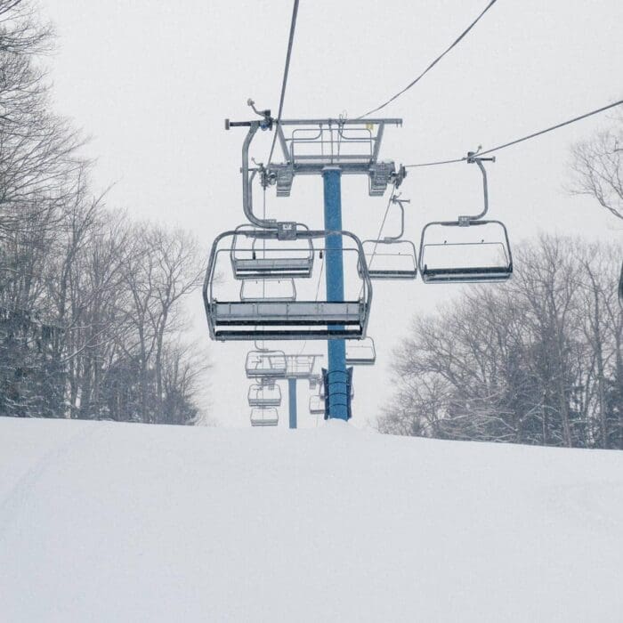 Holimont--Slopes-lift-chairs